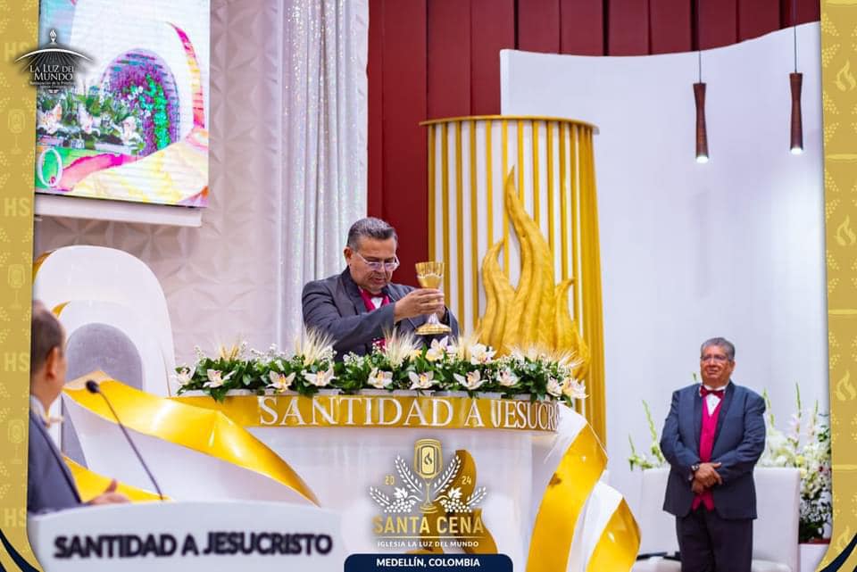 Thousands Gather in the Beautiful Province to Celebrate the Holy Supper